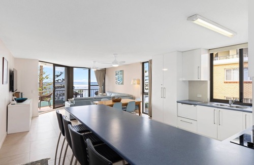 Golden Beach Appartement | Eastbourne U6, 80 Esplanade. plage dorée