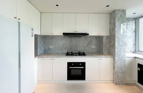 Downtown Shanghai Appartement | Eastern Hub - Near the Bund Simply Luxurious 3BR APT with Nice View