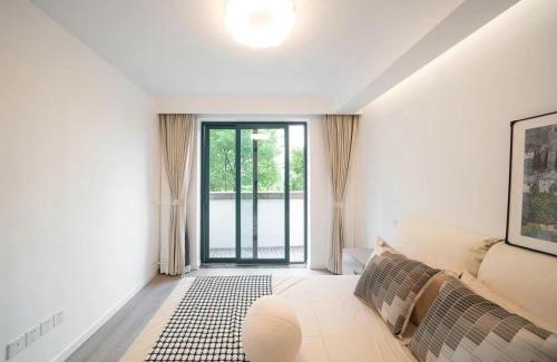 Changning Appartement | Eastern Hub - Zhongshan Park Branch Kaixin Haoyuan Subway 100 meters away bustling commercial area