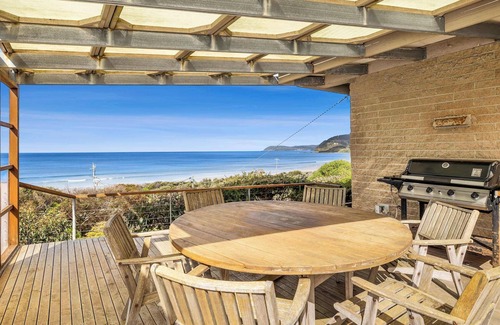 Eastern View Maison | Eastern Magic | Beach access at your door!