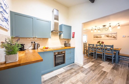 Salthouse Maison | Eastgate Cottage and Hideaway