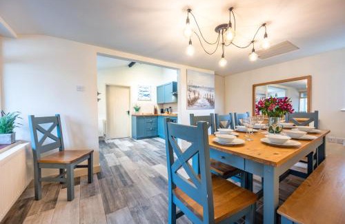 Salthouse Maison | Eastgate Cottage and Hideaway