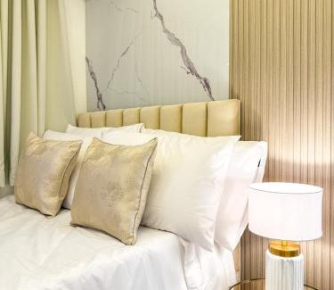 Highway Hills Appartement | Eastovia Suites city center condo with pool at Fame