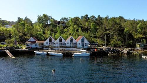 Bomlo Cabine | Eastside Cottages