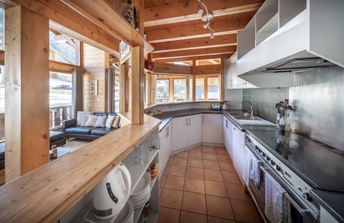 Les Prodains Chalet De Ski | Chalet lumineux spacieux adossé à une prairie ouverte