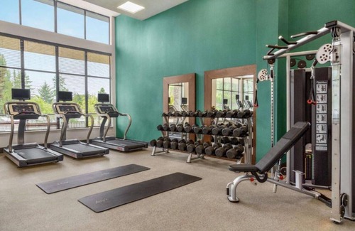 SeaTac Maison | Easy access to the airport and downtown