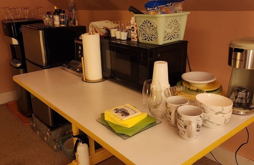 Athens Maison | Easy Drive to the Finger Lakes; Small Town with Big Hospital