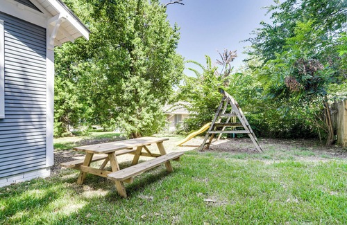 Brenham Maison | Easy Dtwn Access: Restored 1930s Brenham Retreat