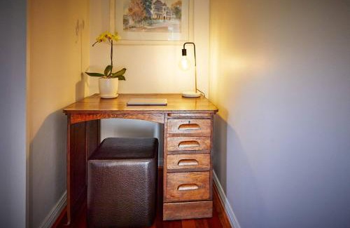 Ashfield Appartement | Easy Esperanza - Compact Indoor-outdoor Living