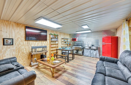 Texarkana Appartement | Easy I-30 Access: Cozy Texarkana Apt w/Essentials