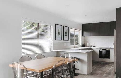 Mount Maunganui Maison | Easy Living ~ Mount Maunganui - Beyonder Holiday Homes