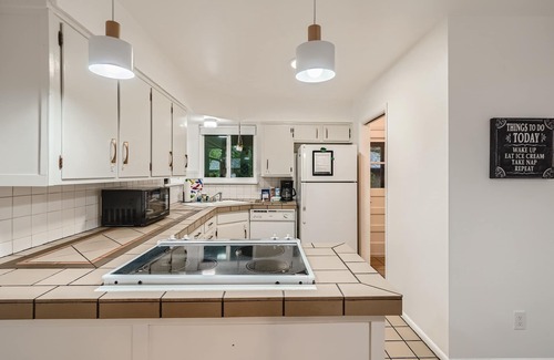 Barths Maison | Easy to Denver-Marvelous Mid-Century Mod Charmer!