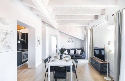 Ticinese Appartement | Easylife - Jewel with balcony in Porta Ticinese