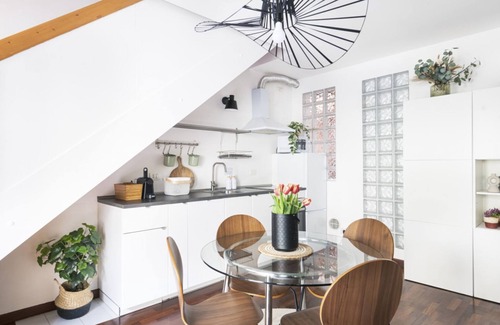 Chinatown Appartement | Easylife - Relaxation corner in the Paolo Sarpi area