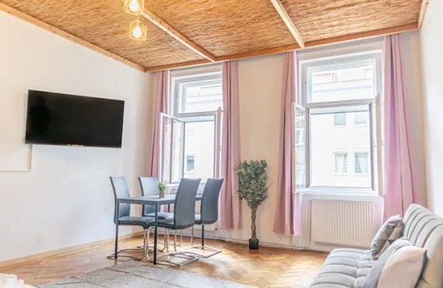 Ottakring Appartement | EasyStay private Room with a shared Bathroom