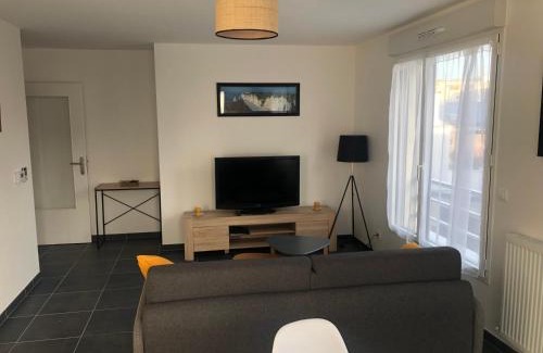 Le Havre Appartement | Echappée mer - 4 pers - Parking privé - Ascenseur - 60m2