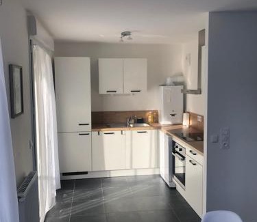 Le Havre Appartement | Echappée mer - 4 pers - Parking privé - Ascenseur - 60m2
