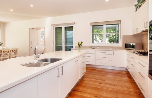 One Mile Maison | Echo Beach House One Mile