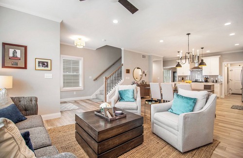 South Bend Maison | Echoes of Galway