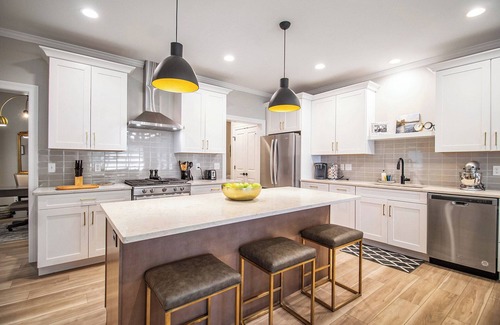South Bend Maison | Echoes of Galway