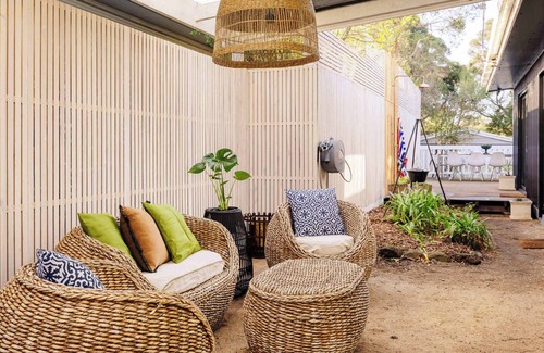 Blairgowrie Maison | Eclectic Cosy Bathhouse | Couples Retreat in Blair