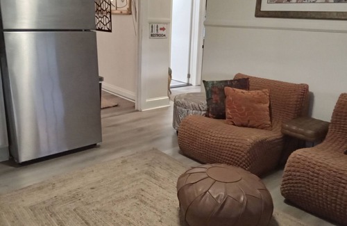 Old Forge Maison | Eclectic Decor 5 Br house, 2 Baths & 2 Kitchens with WiFi and AC in Old Forge