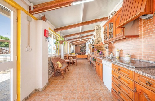 Arruda dos Vinhos Appartement | Oasis éclectique avec piscine à Arranhó