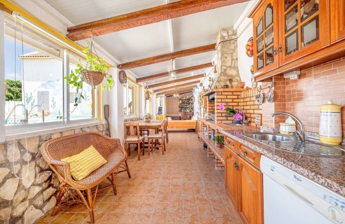 Arruda dos Vinhos Appartement | Oasis éclectique avec piscine à Arranhó