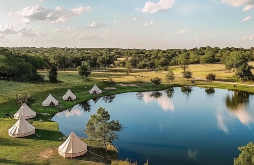 Leon Junction Appartement | [Eclipse Amenities Included]142 Acre Ranch Glamping Tent 5