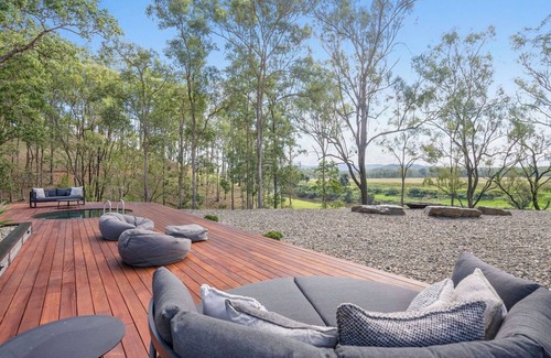 Alice Maison | Eco-Friendly Luxury Riverside Escape with Panoramic Views