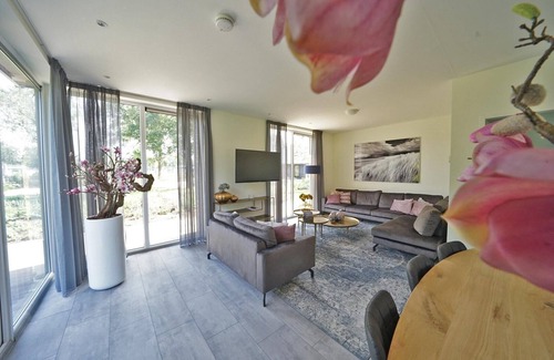 Biddinghuizen Maison | Eco villa with 5 bedrooms, 2 bathrooms and a sauna