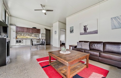 Crackenback Chalet De Ski | Ecocrackenback 16 'Chalet durable et luxueux proche des pistes.'