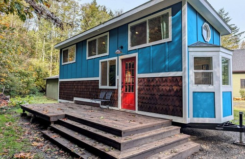 Stevenson Maison | Ecofriendly Tiny Home with views in Beautiful Columbia River Gorge