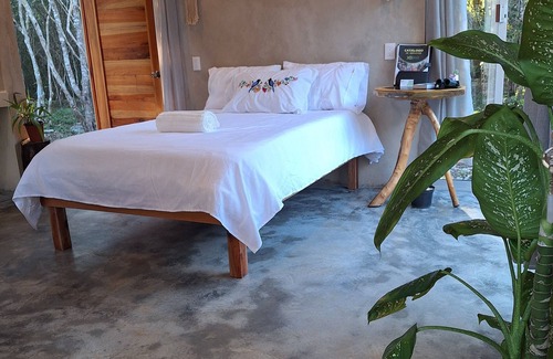 Valladolid Cabine | Ecolodge Xocen Birding