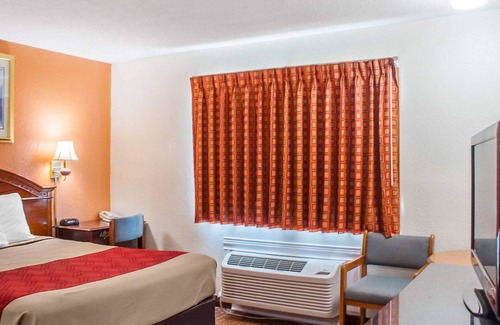 Cuba Hôtel | Econo Lodge Cuba I-86