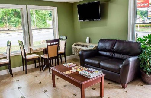 Clairton Hôtel | Econo Lodge Jefferson Hills Hwy 51