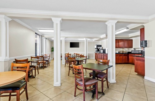 Bradley Hôtel | Econo Lodge Mt. Hope - Beckley