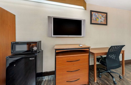 Briargate Hôtel | Econo Lodge North Academy