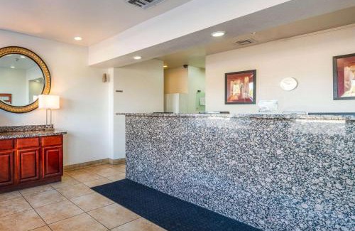 Westown Commercial Center Cabine | Econo Lodge Phoenix North I-17