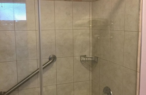 Blasdell Hôtel | Econo Lodge South