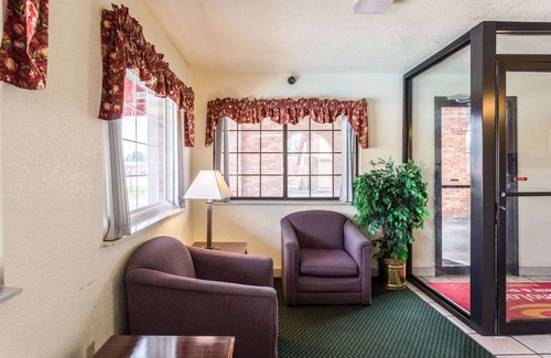 Brinkley Hôtel | Econo Lodge & Suites