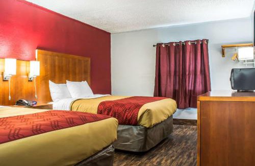 Brockport Cabine | Econo Lodge