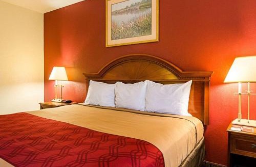 Mosby Cabine | Econo Lodge