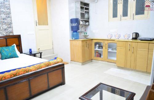 Greater Kailash Appartement | Economical Cozy 1BHK Prime Location South Delhi 1