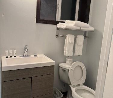 Overlook Hôtel | Economy Inn