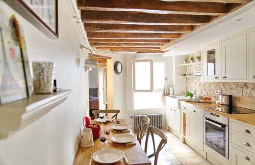 Quartier de la Place-Vendome Appartement | Ecrin Robespierre - Appartement Cosy dans un bâtiment historique - climatisé