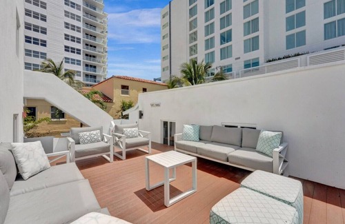 Barrier Island Appartement | Eden Escape: Walk to FLT Beach - 1105