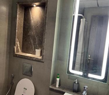 Noida Appartement | Eden Suite - 30th floor
