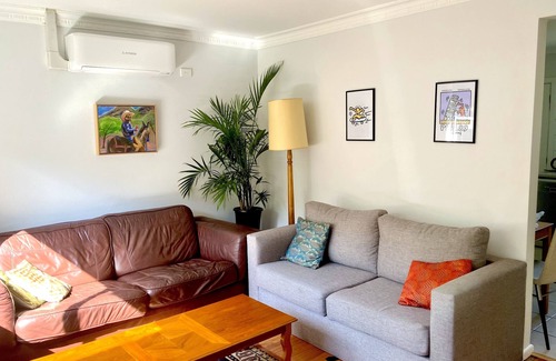 Coburg North Maison | Edgars Creek Retreat - Cozy Unit in Leafy Coburg. Perfect for couple or family