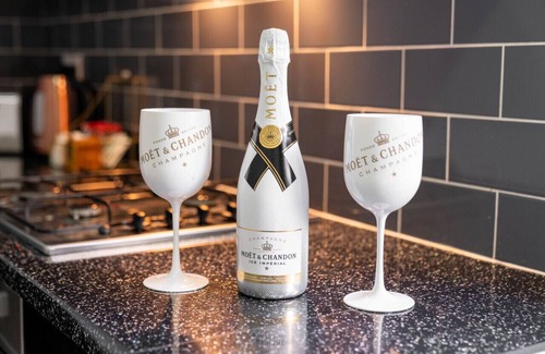 Stirchley Appartement | Edgbaston Luxe Townhouse - Parking - Terrace